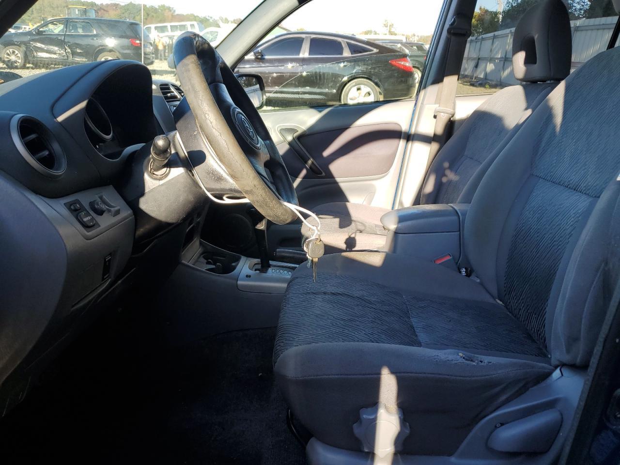 2002 TOYOTA RAV4