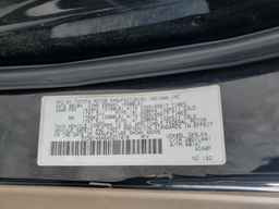2004 TOYOTA Sequoia