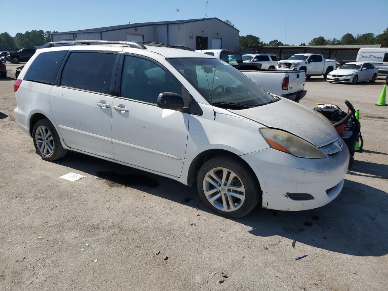 2008 TOYOTA SIENNA