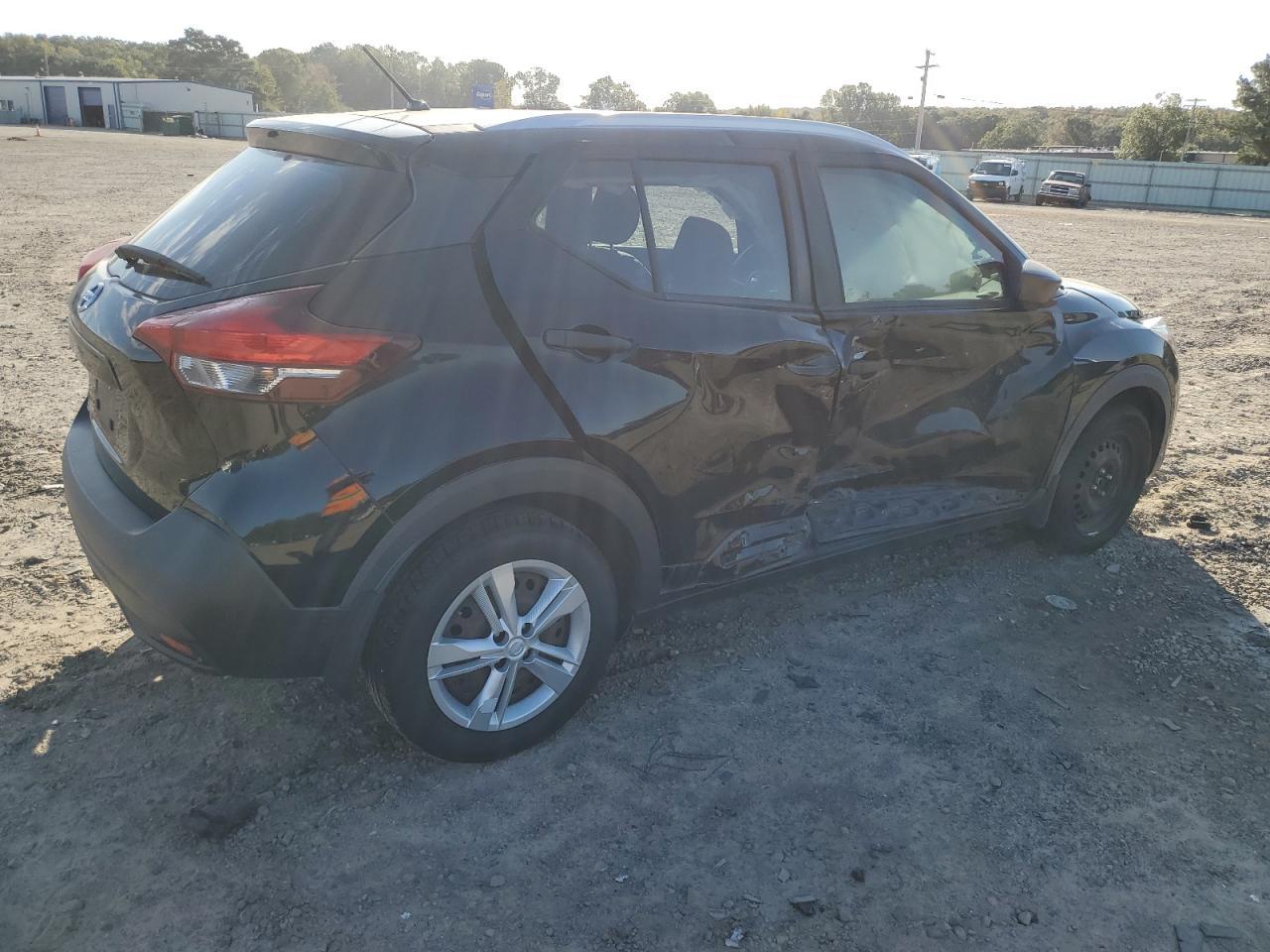 2019 NISSAN KICKS