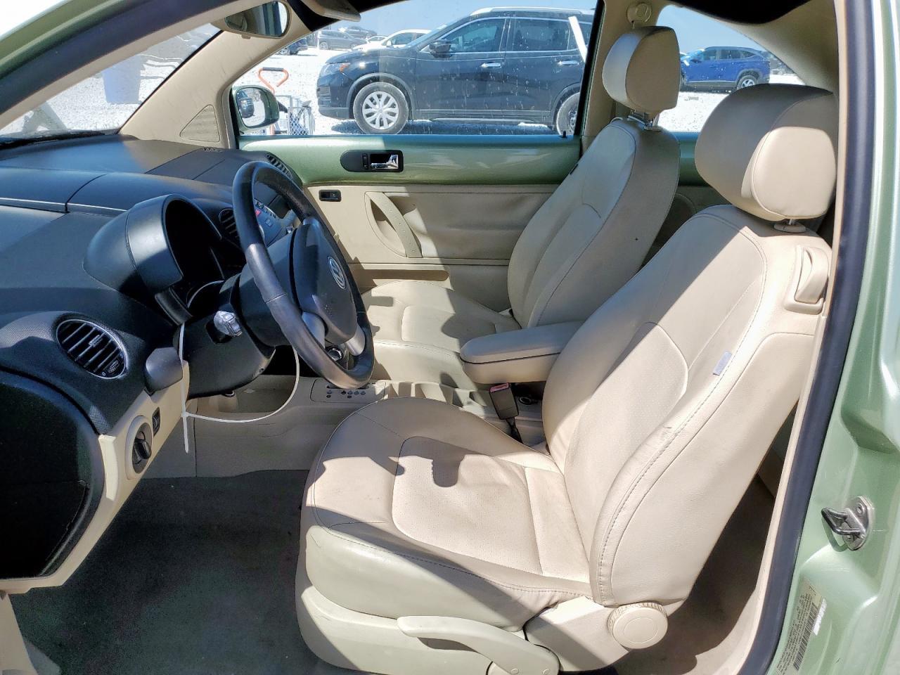 2009 VOLKSWAGEN Beetle