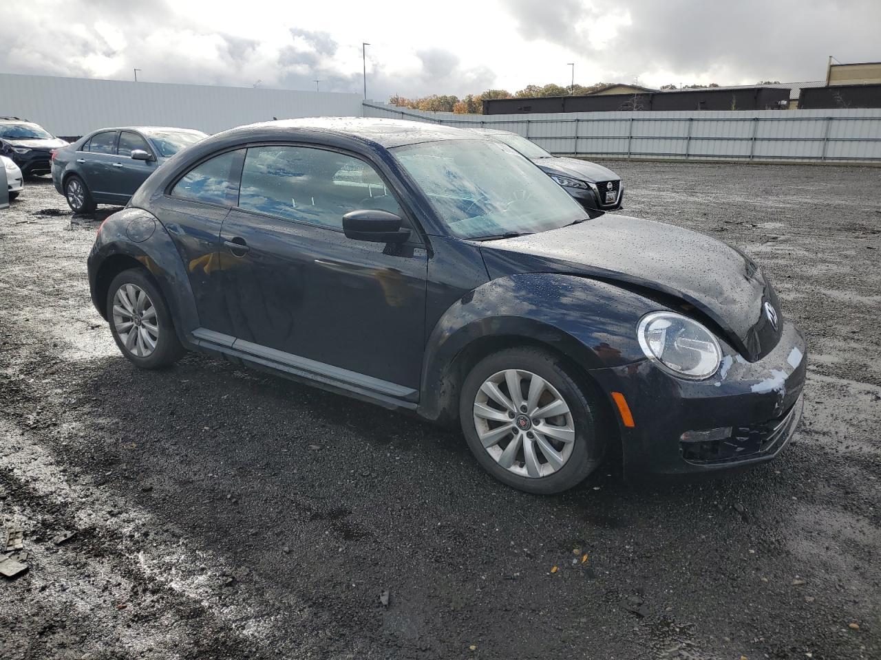 2016 VOLKSWAGEN Beetle