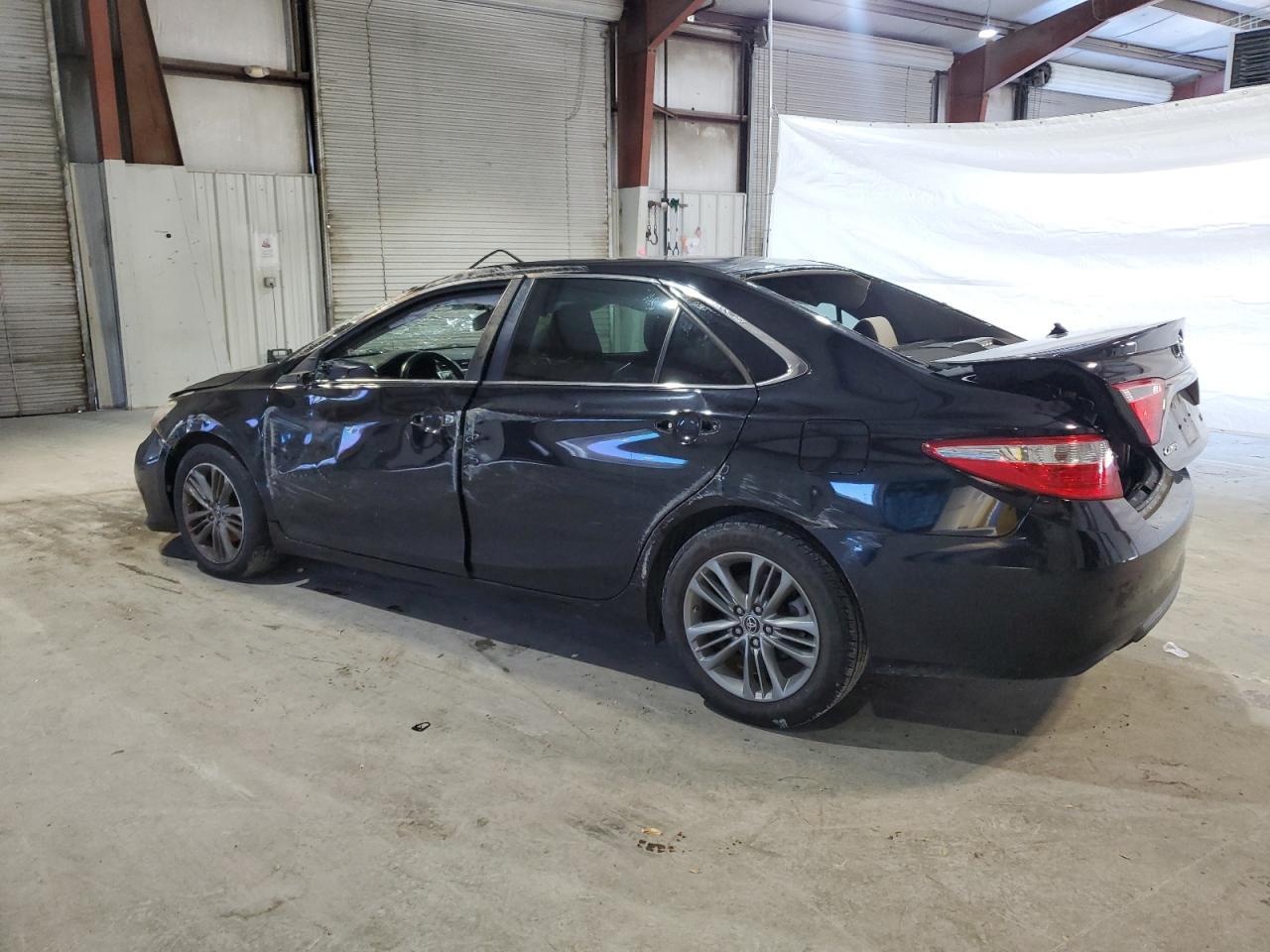 2015 TOYOTA CAMRY