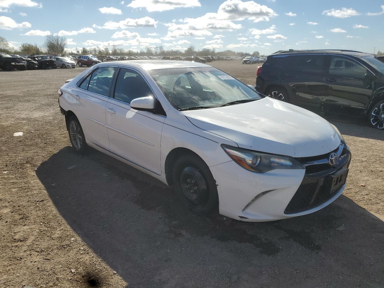 2016 TOYOTA CAMRY
