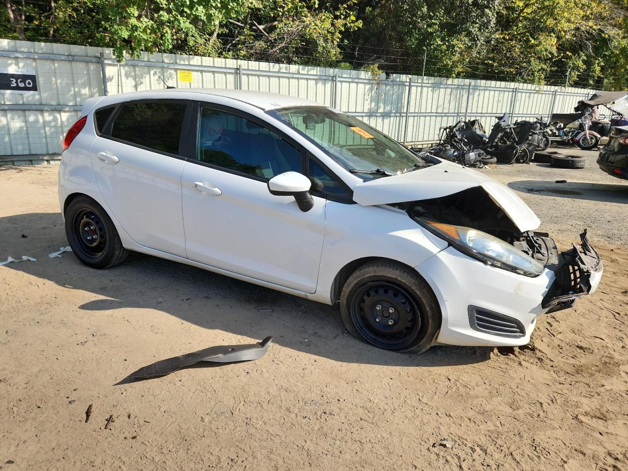 2015 FORD Fiesta