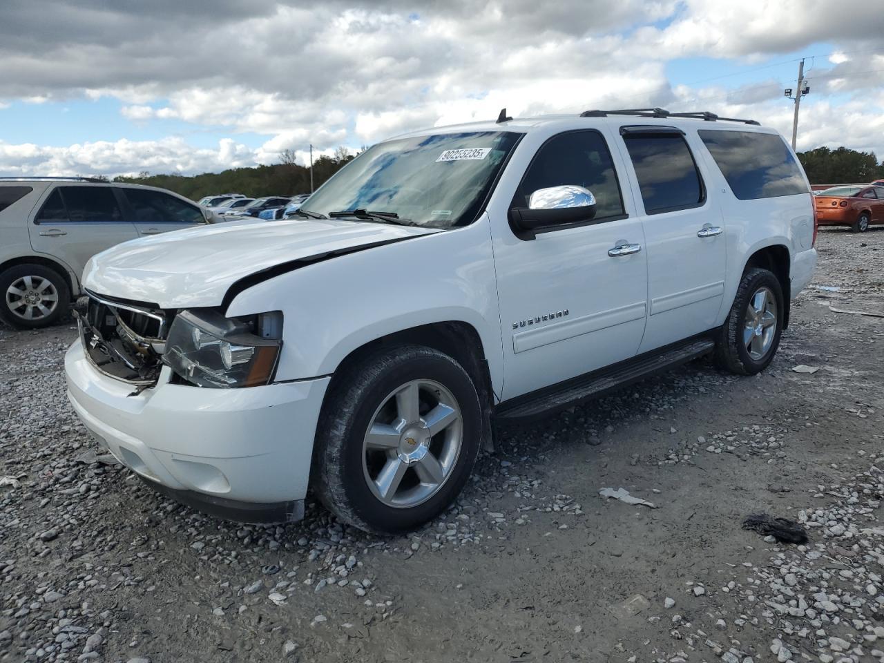 2013 CHEVROLET Suburban