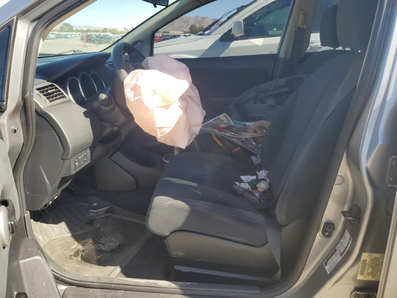 2010 NISSAN VERSA