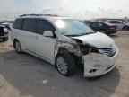 2013 TOYOTA SIENNA
