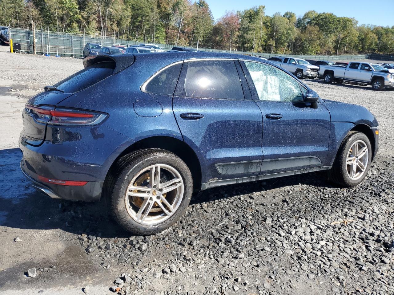 2019 PORSCHE Macan