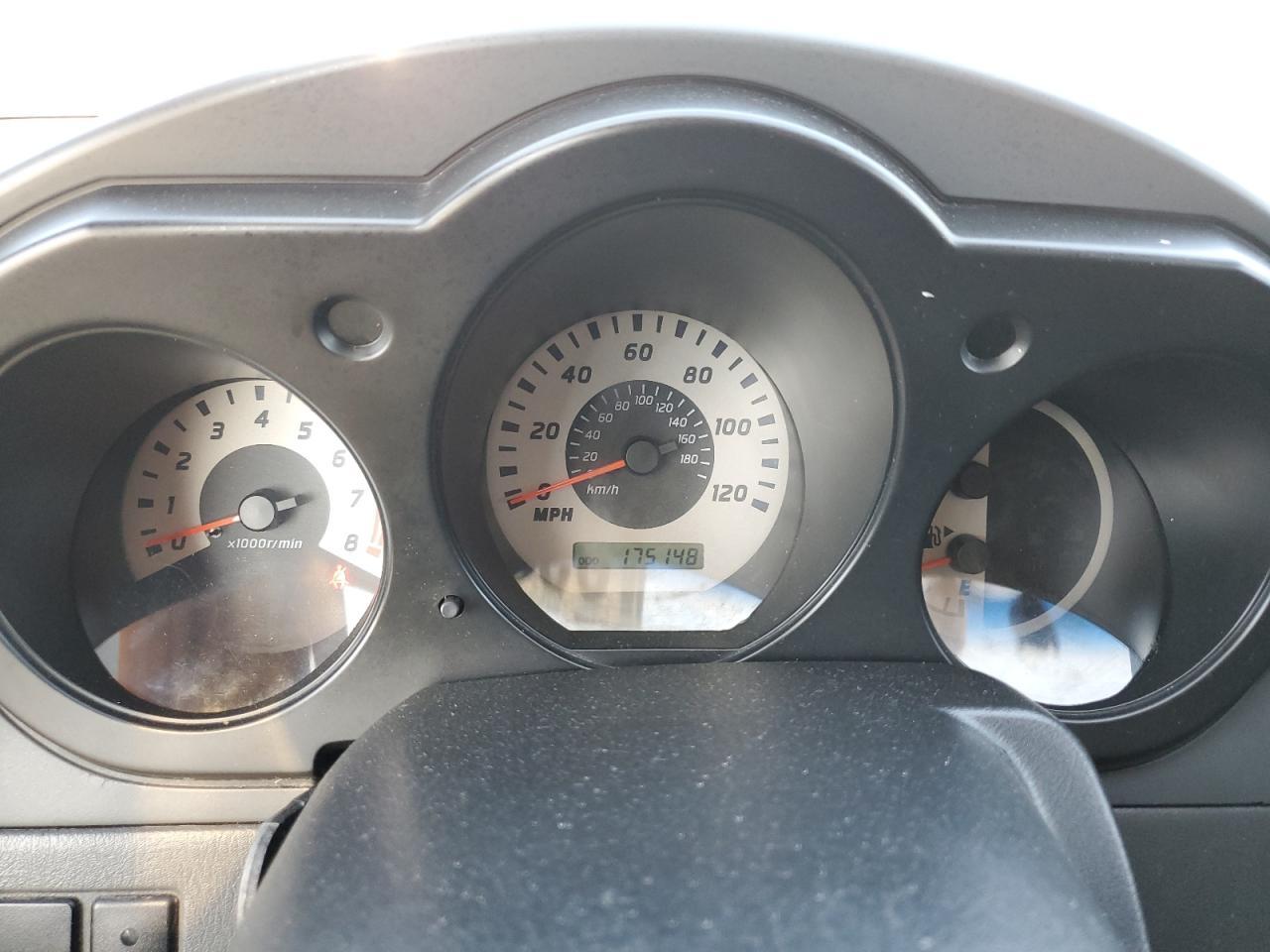 2004 NISSAN Xterra