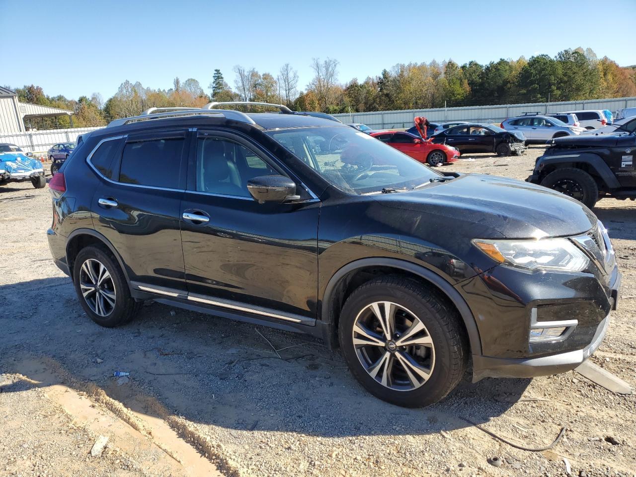 2017 NISSAN ROGUE