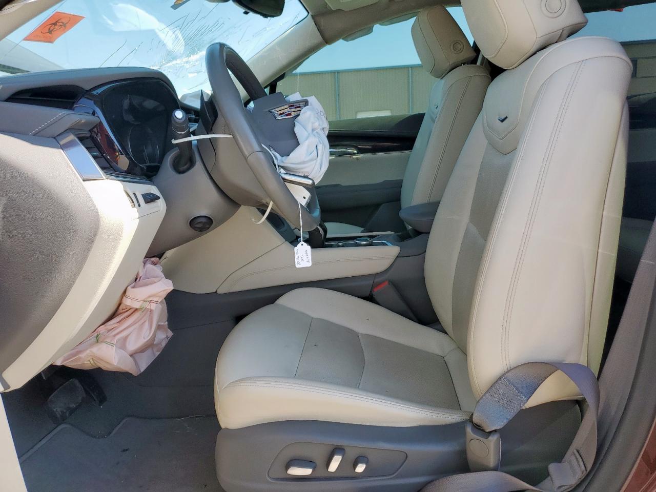 2022 CADILLAC XT6