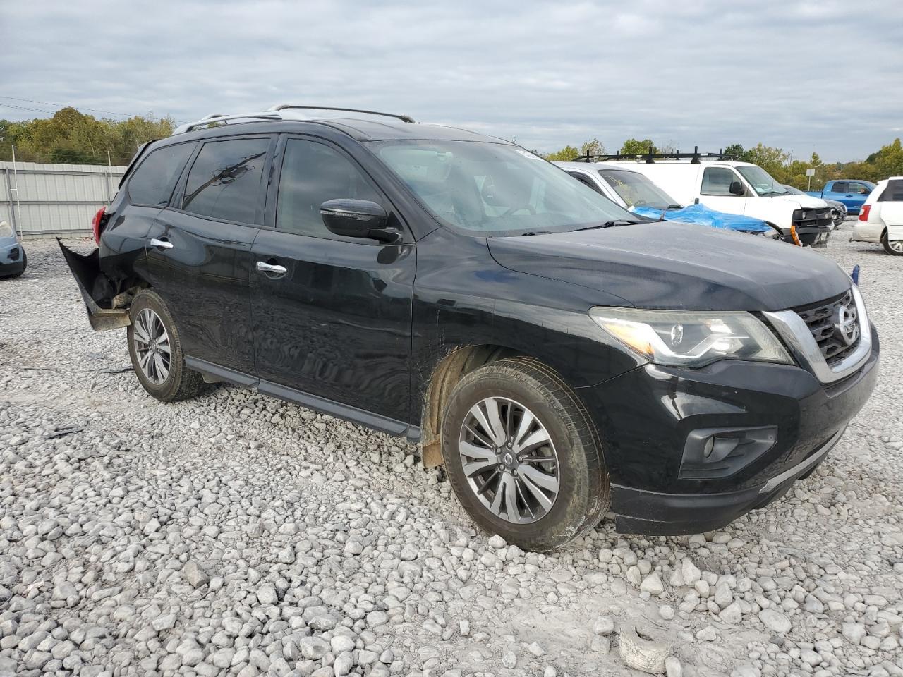 2018 NISSAN PATHFINDER
