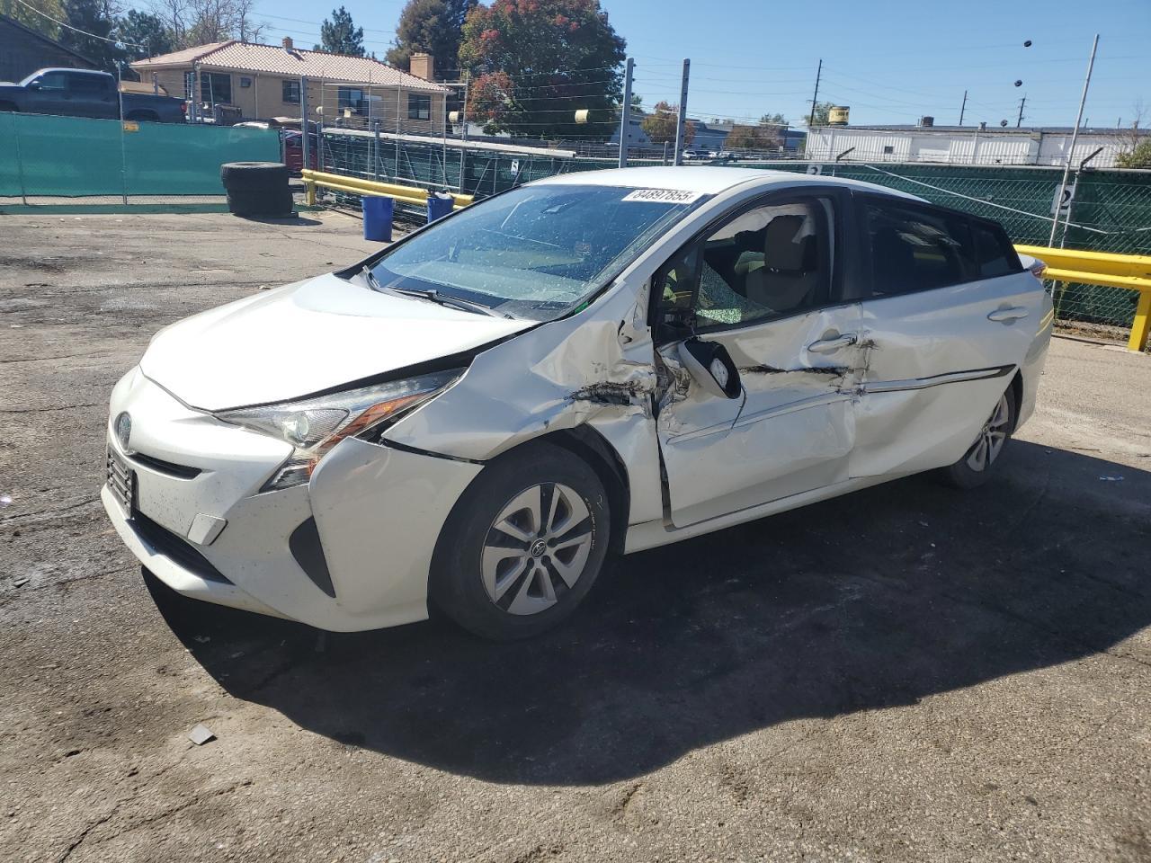 2017 TOYOTA PRIUS