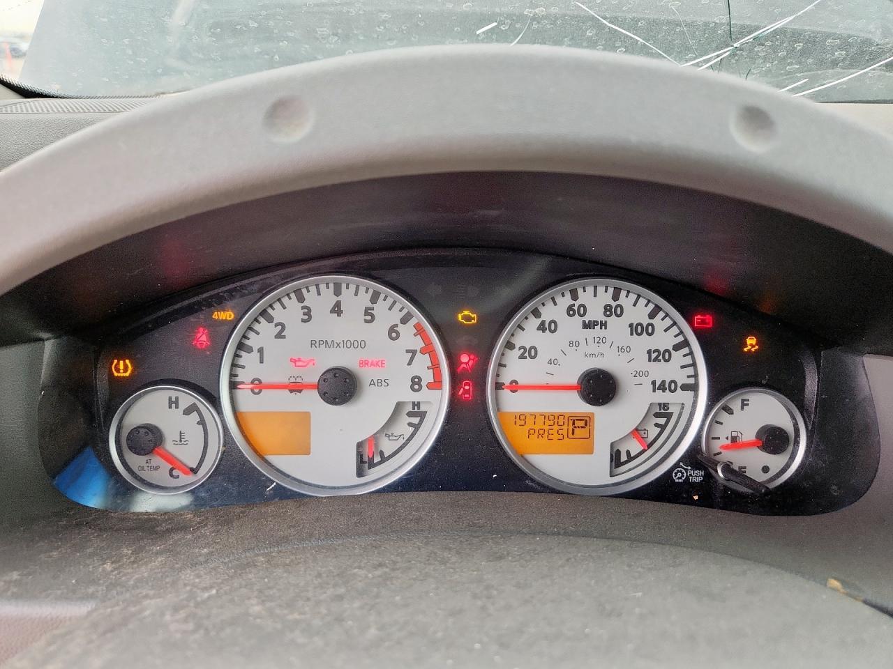 2012 NISSAN Frontier