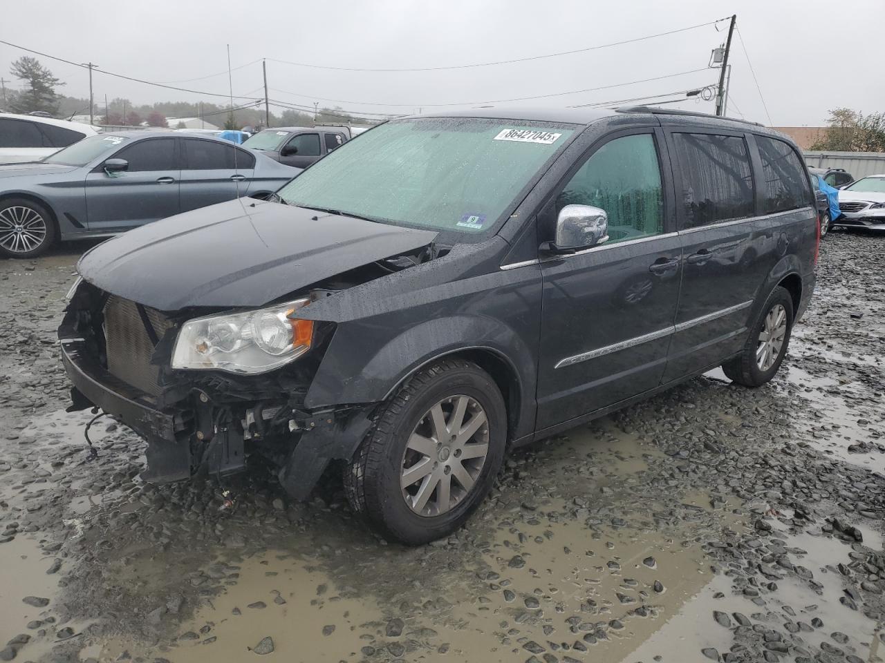 2011 CHRYSLER Town & Country