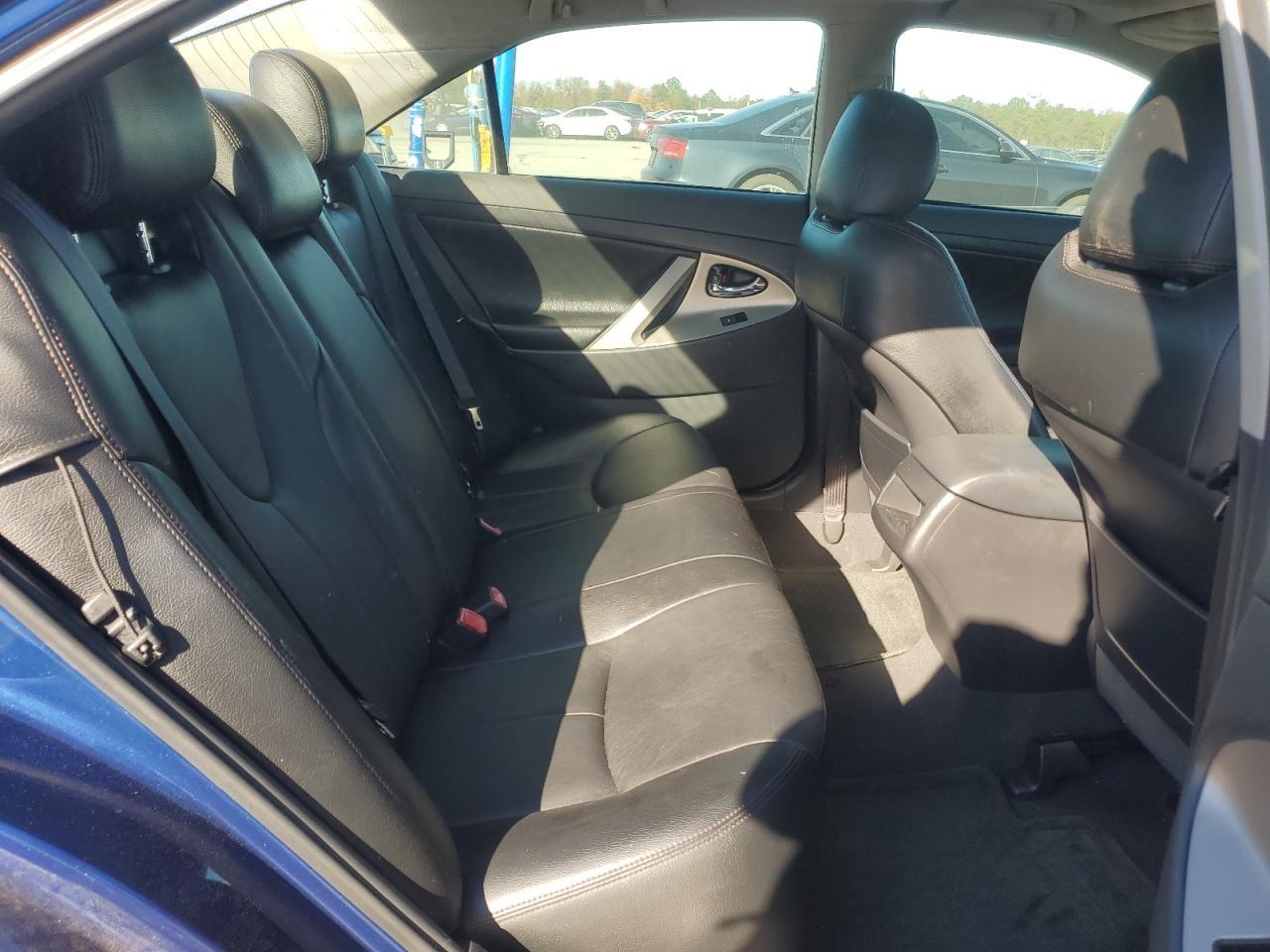 2010 TOYOTA CAMRY
