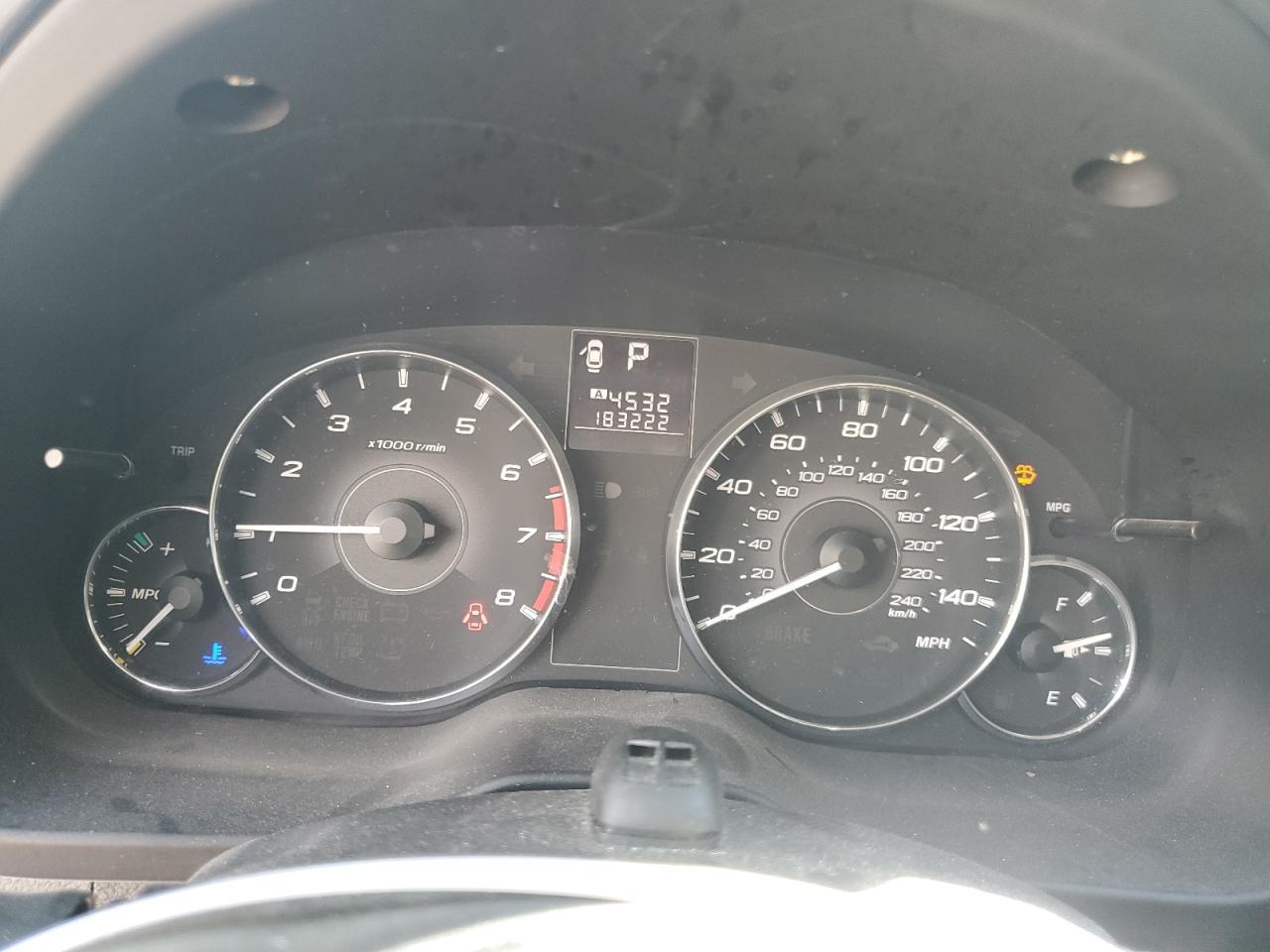 2011 SUBARU Legacy