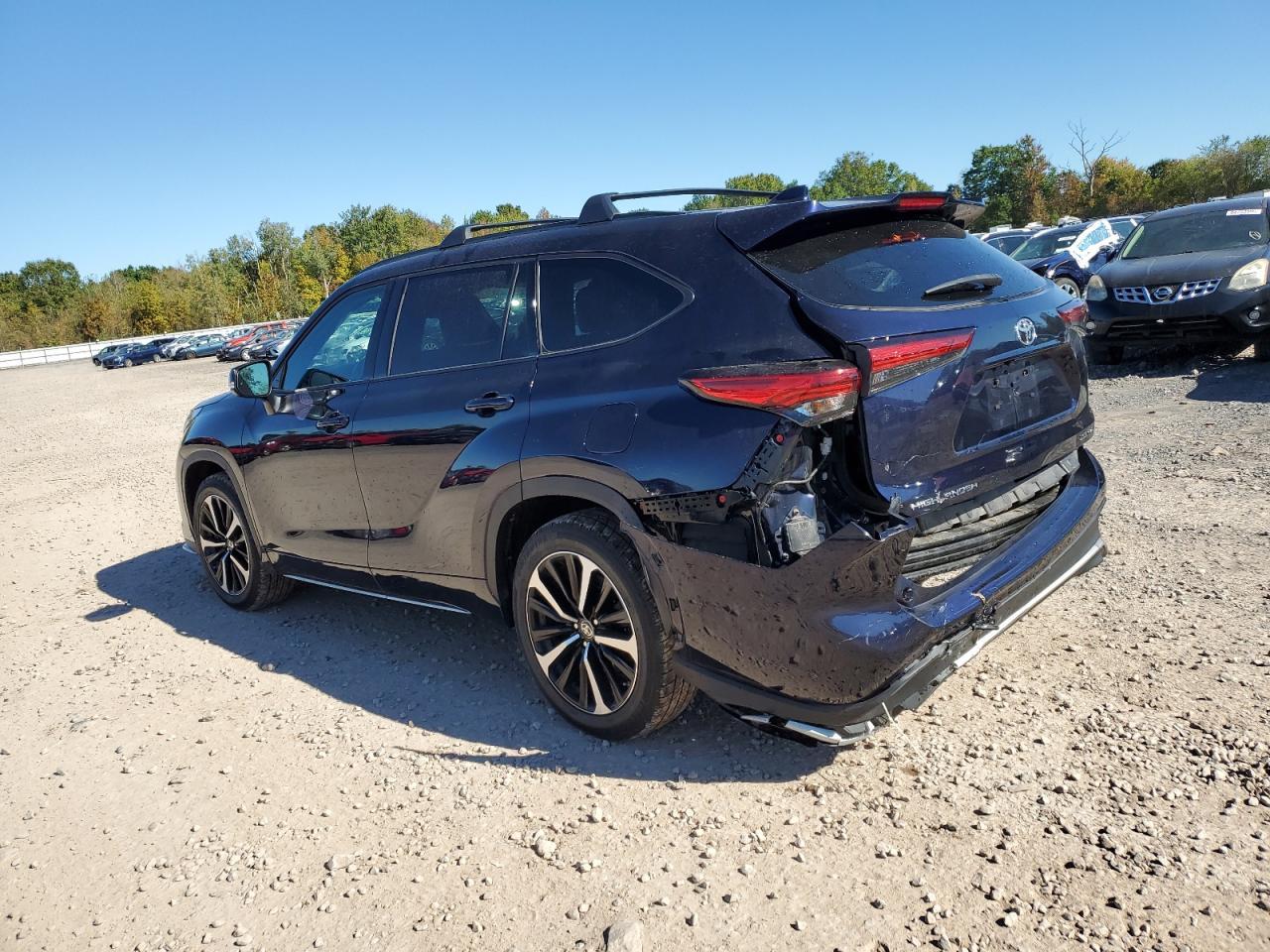 2022 TOYOTA HIGHLANDER