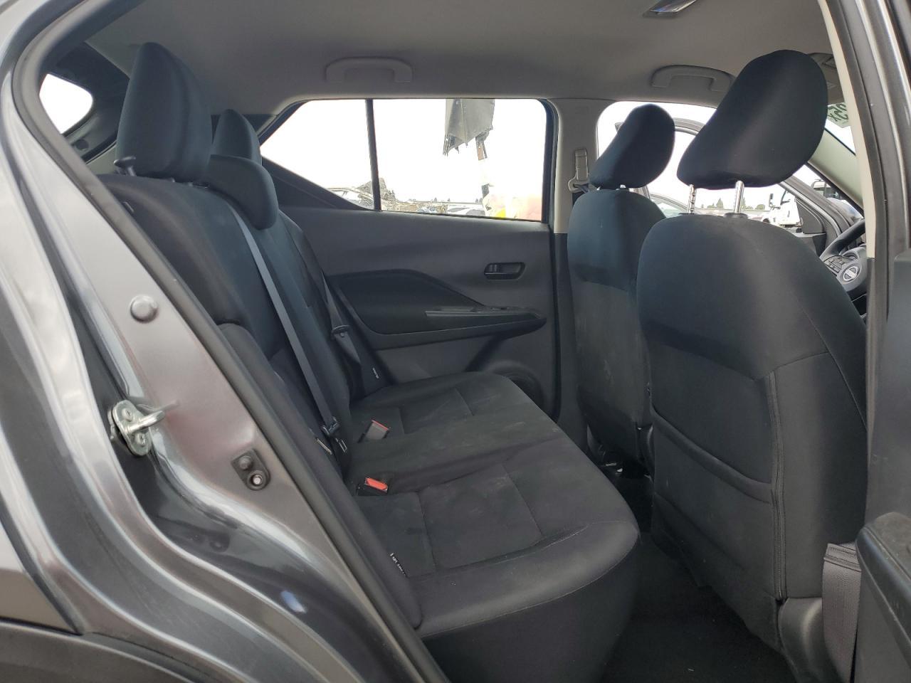 2023 NISSAN KICKS