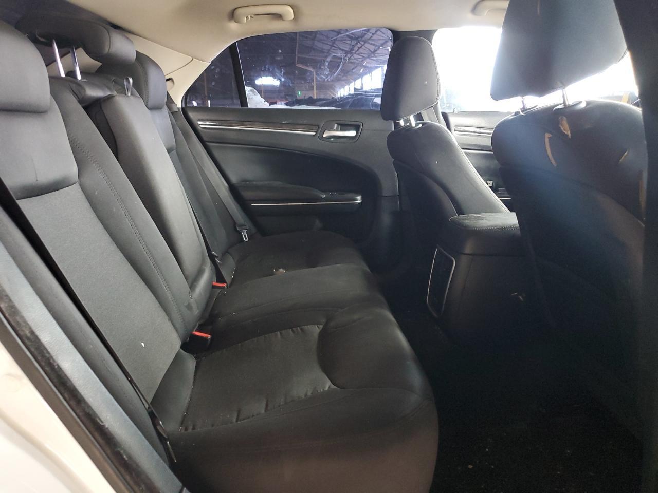 2015 CHRYSLER 300
