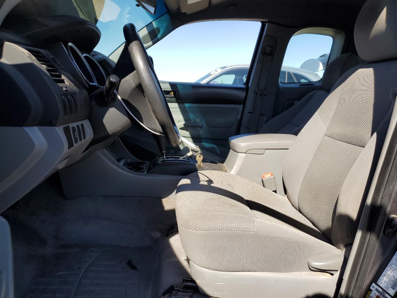 2011 TOYOTA TACOMA
