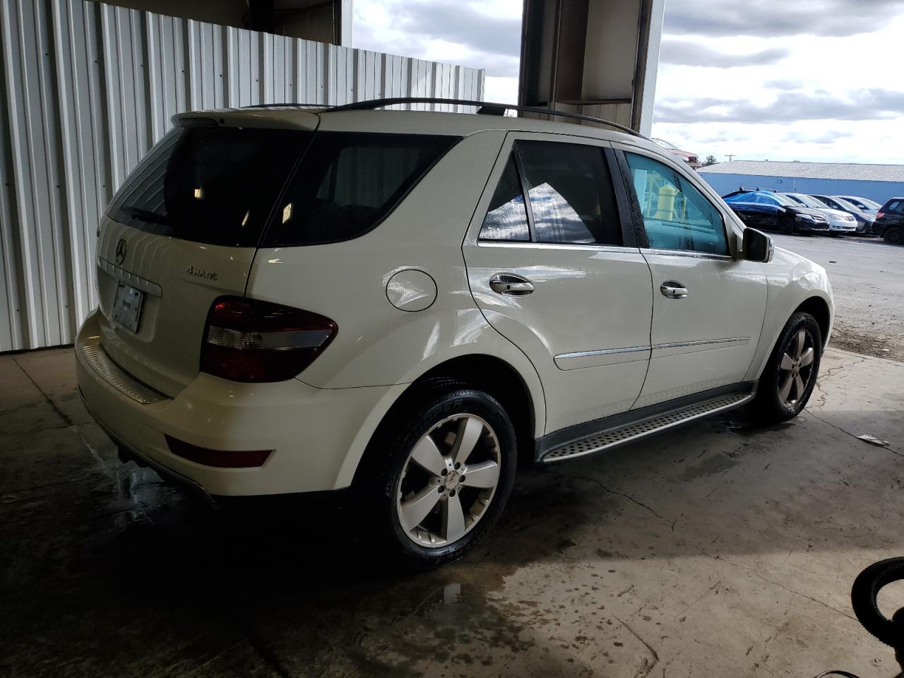 2011 MERCEDES-BENZ ML-Class