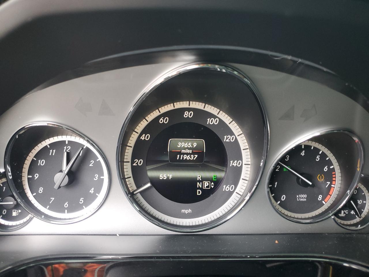 2013 MERCEDES-BENZ E-Class
