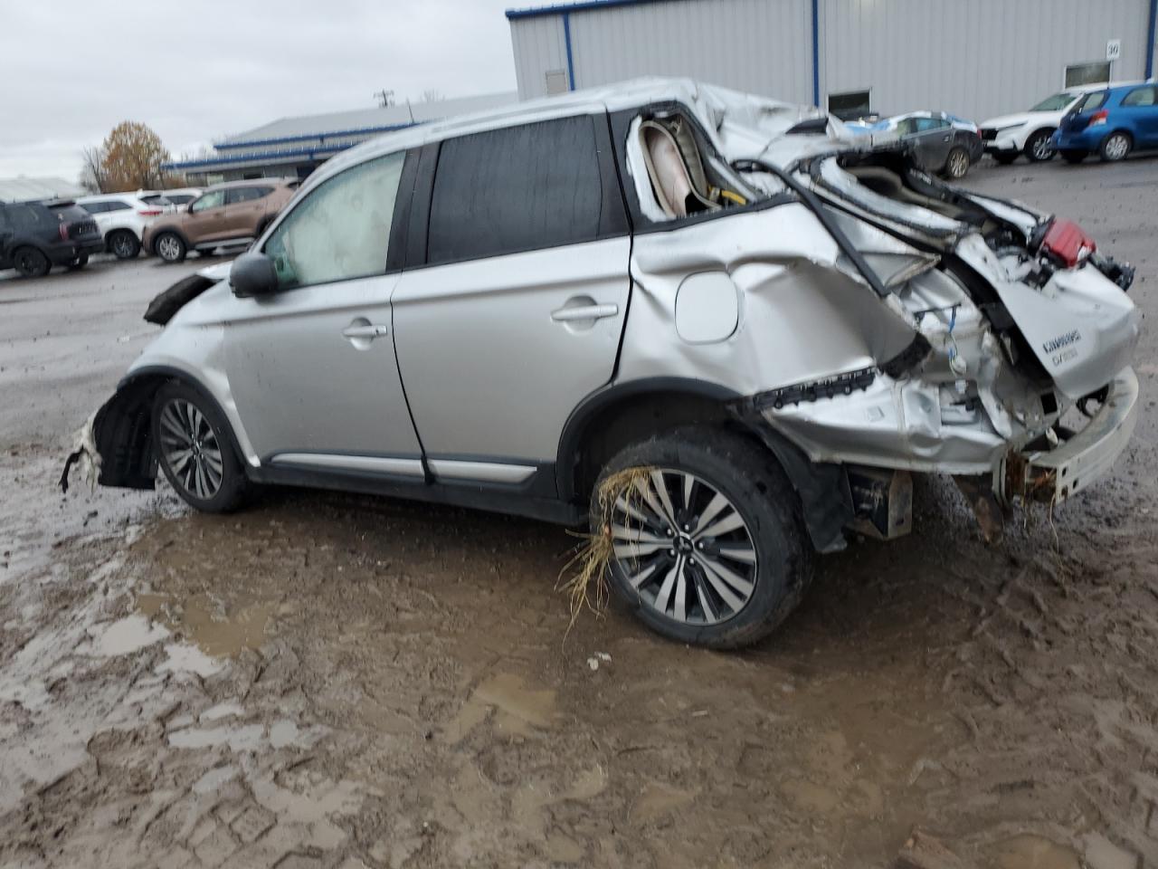 2019 MITSUBISHI outlander