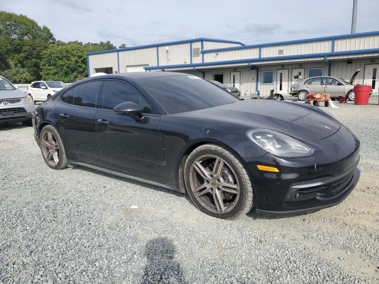2018 PORSCHE Panamera