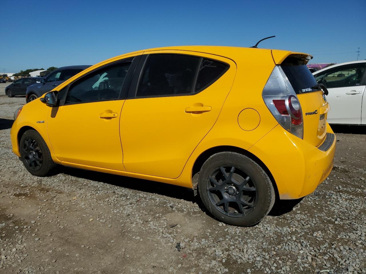 2014 TOYOTA Prius c