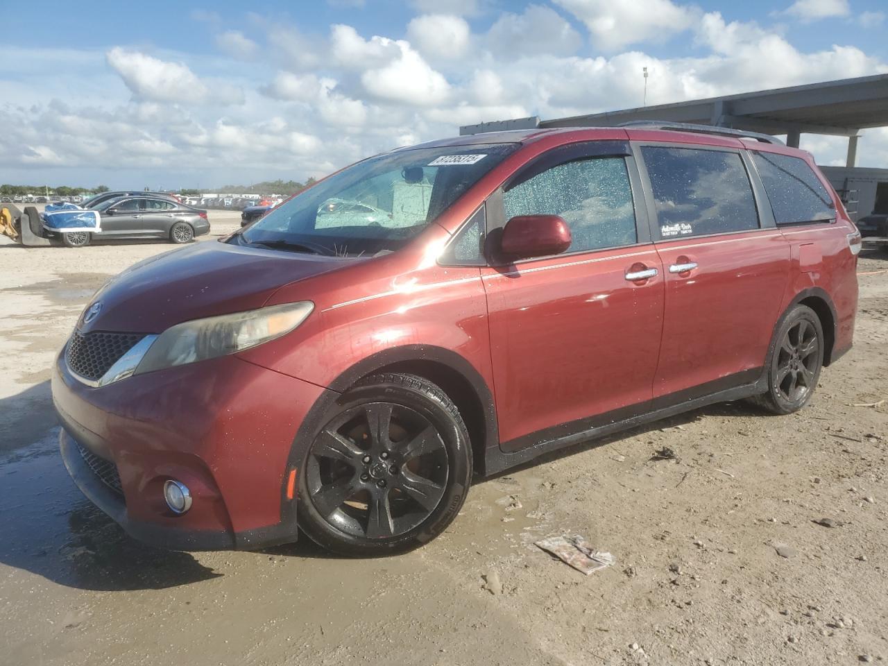 2014 TOYOTA SIENNA