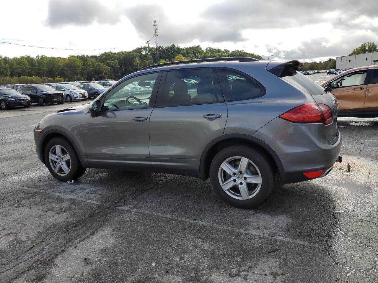 2012 PORSCHE CAYENNE
