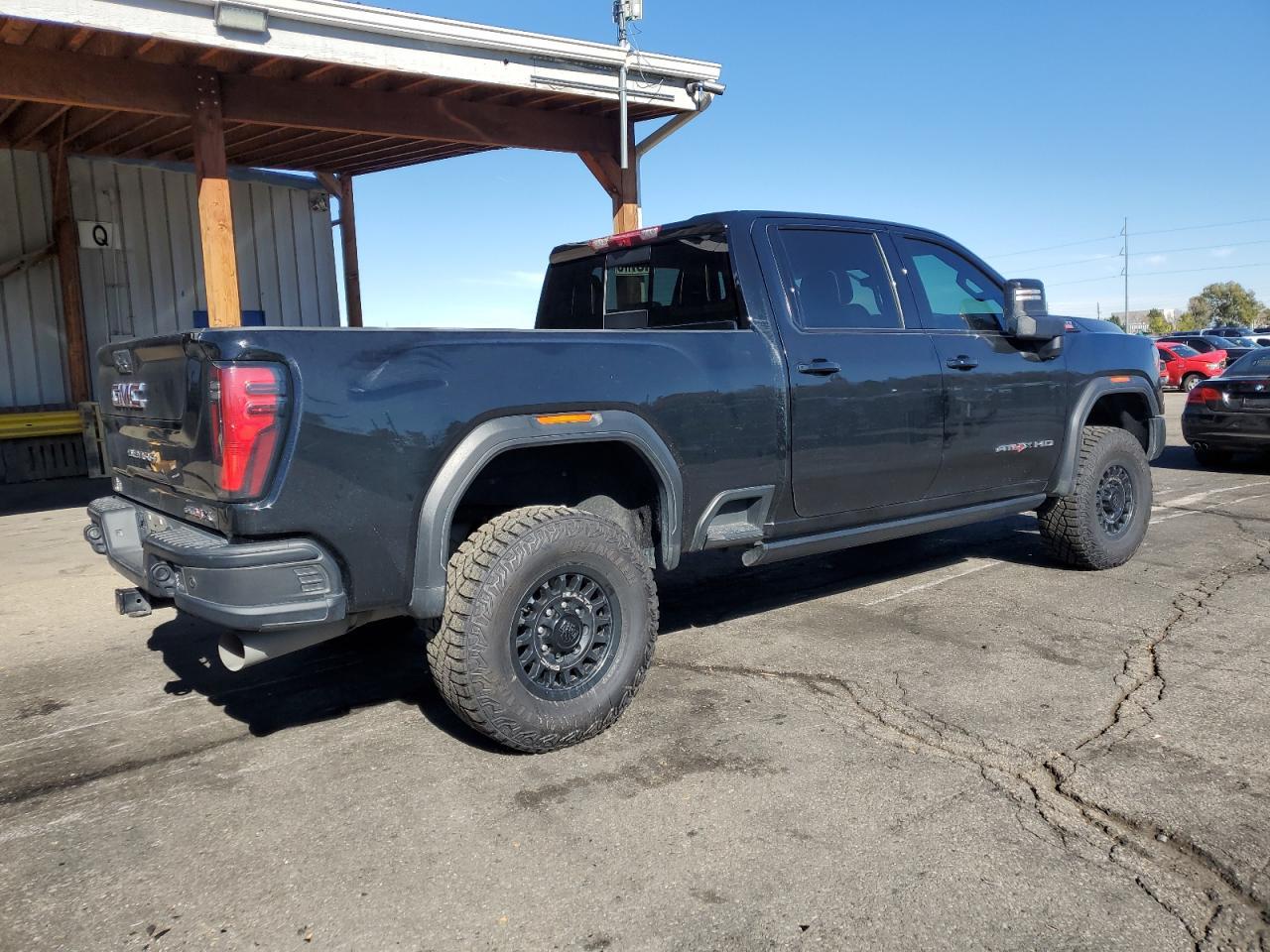 2024 GMC Sierra