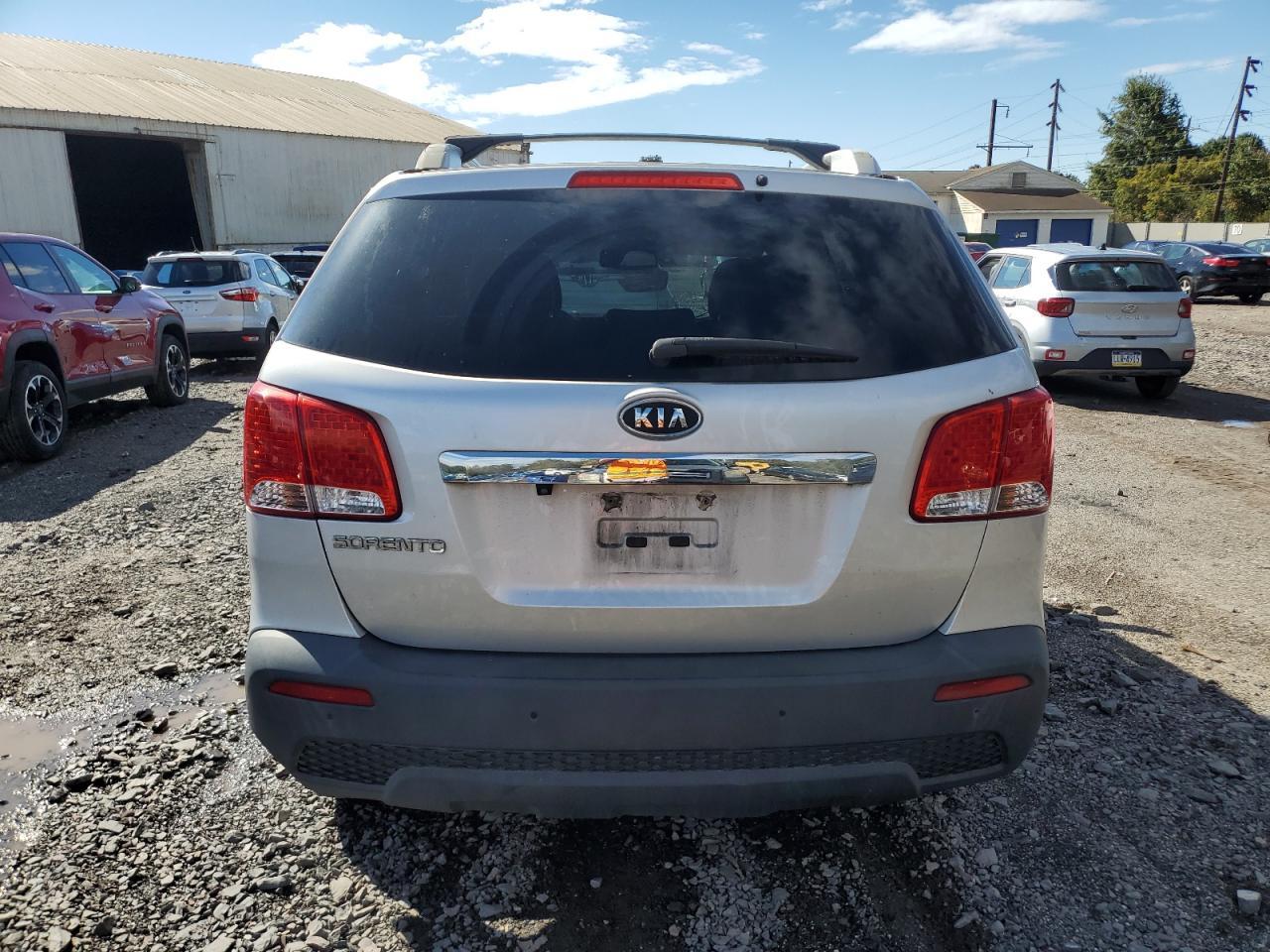 2011 KIA SORENTO
