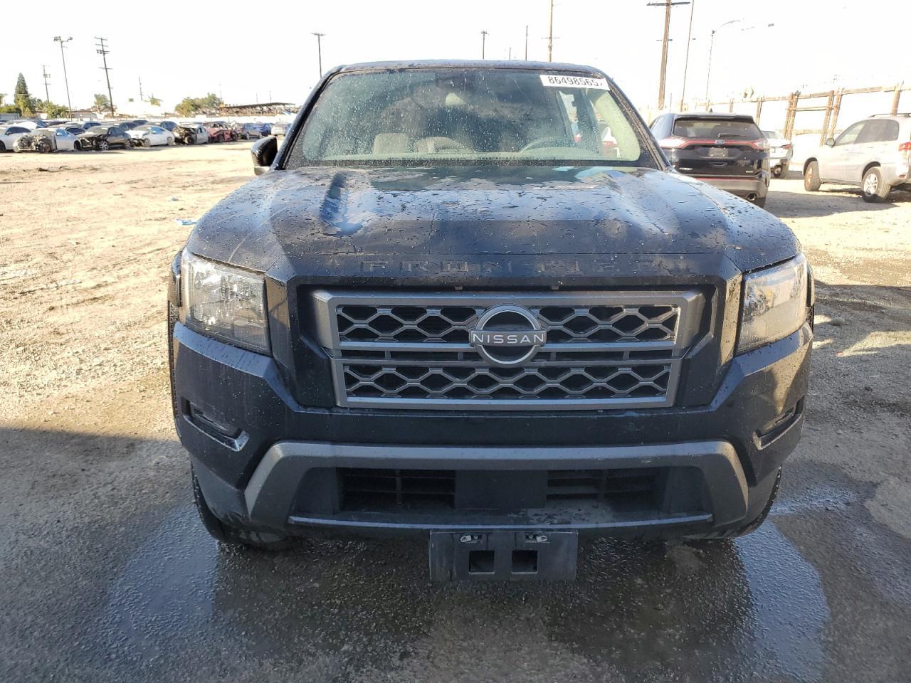 2022 NISSAN Frontier