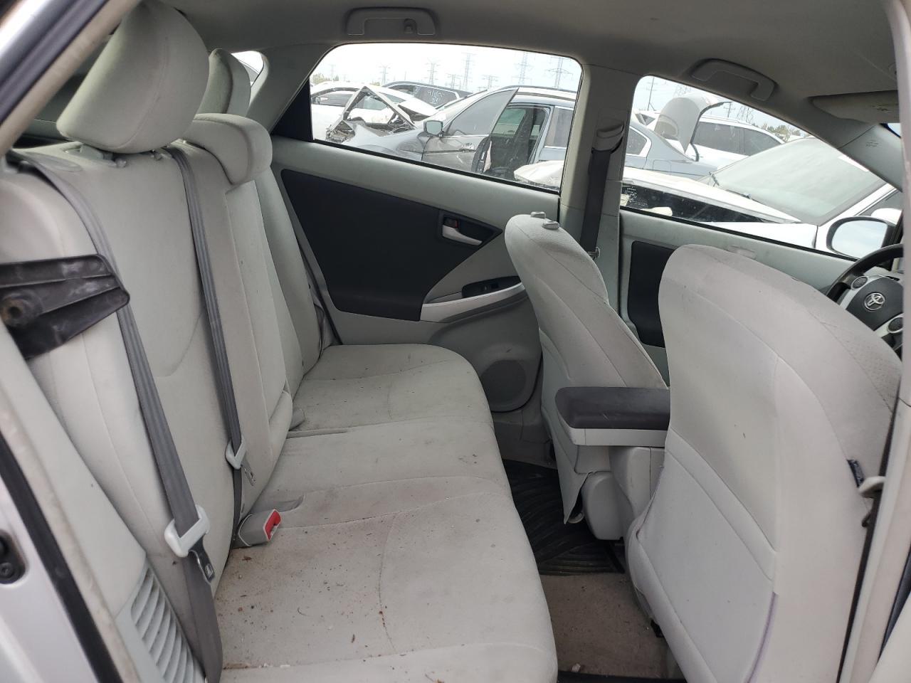 2011 TOYOTA PRIUS