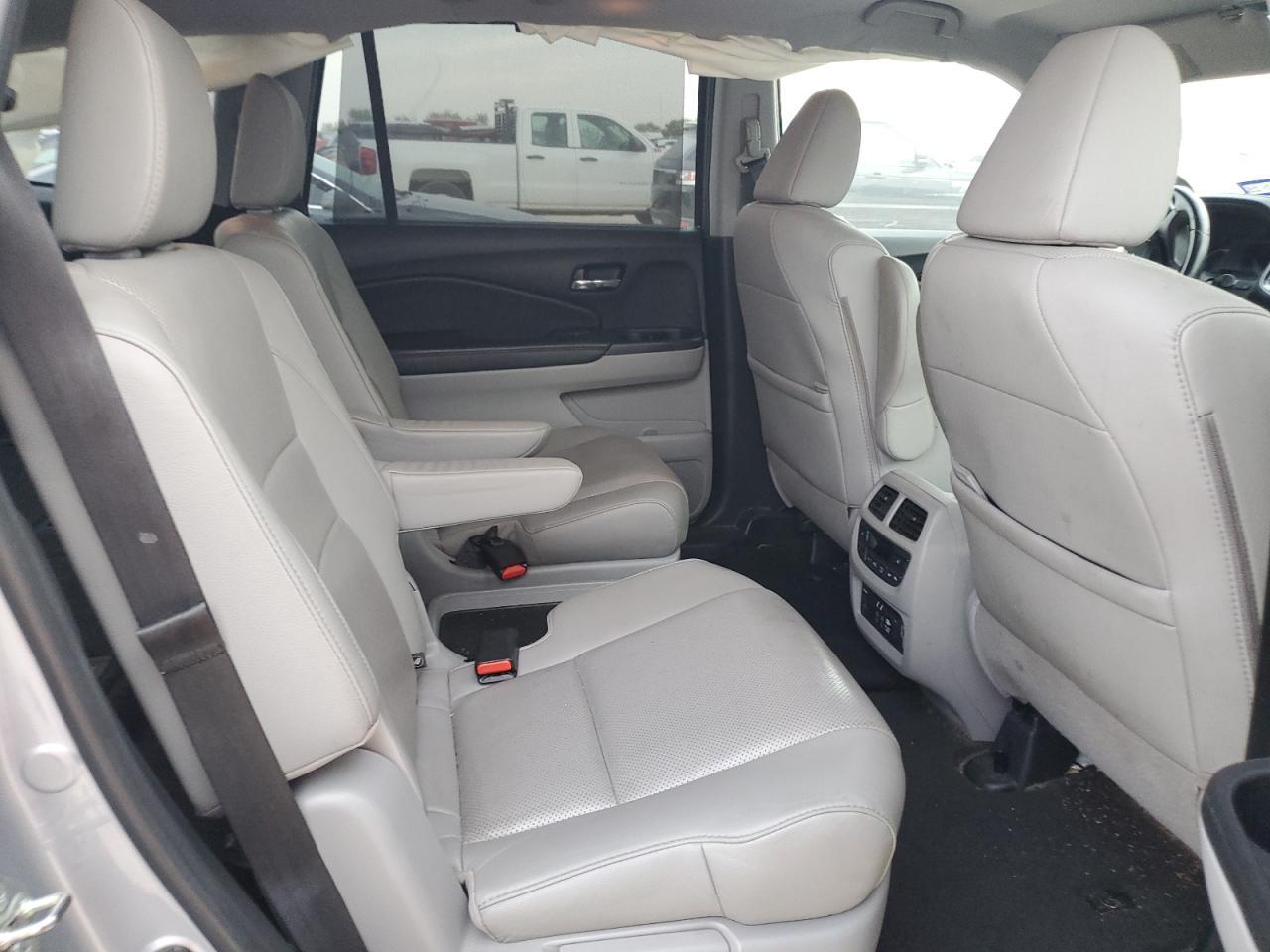 2019 HONDA PILOT