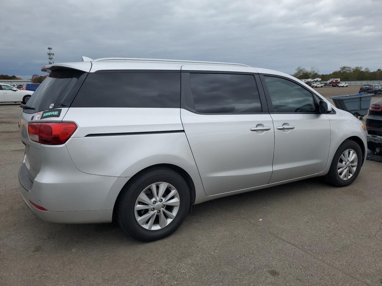 2017 KIA SEDONA