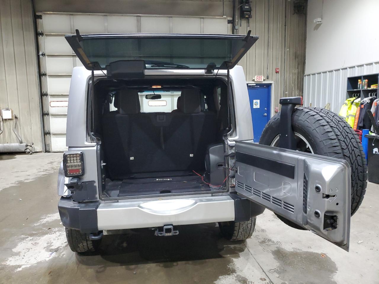 2014 JEEP WRANGLER