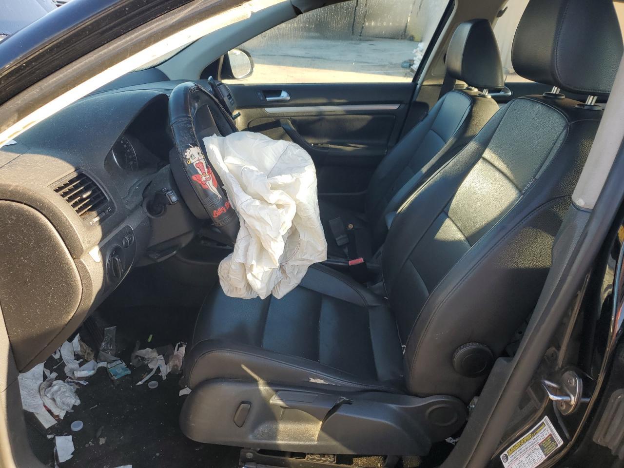 2010 VOLKSWAGEN JETTA