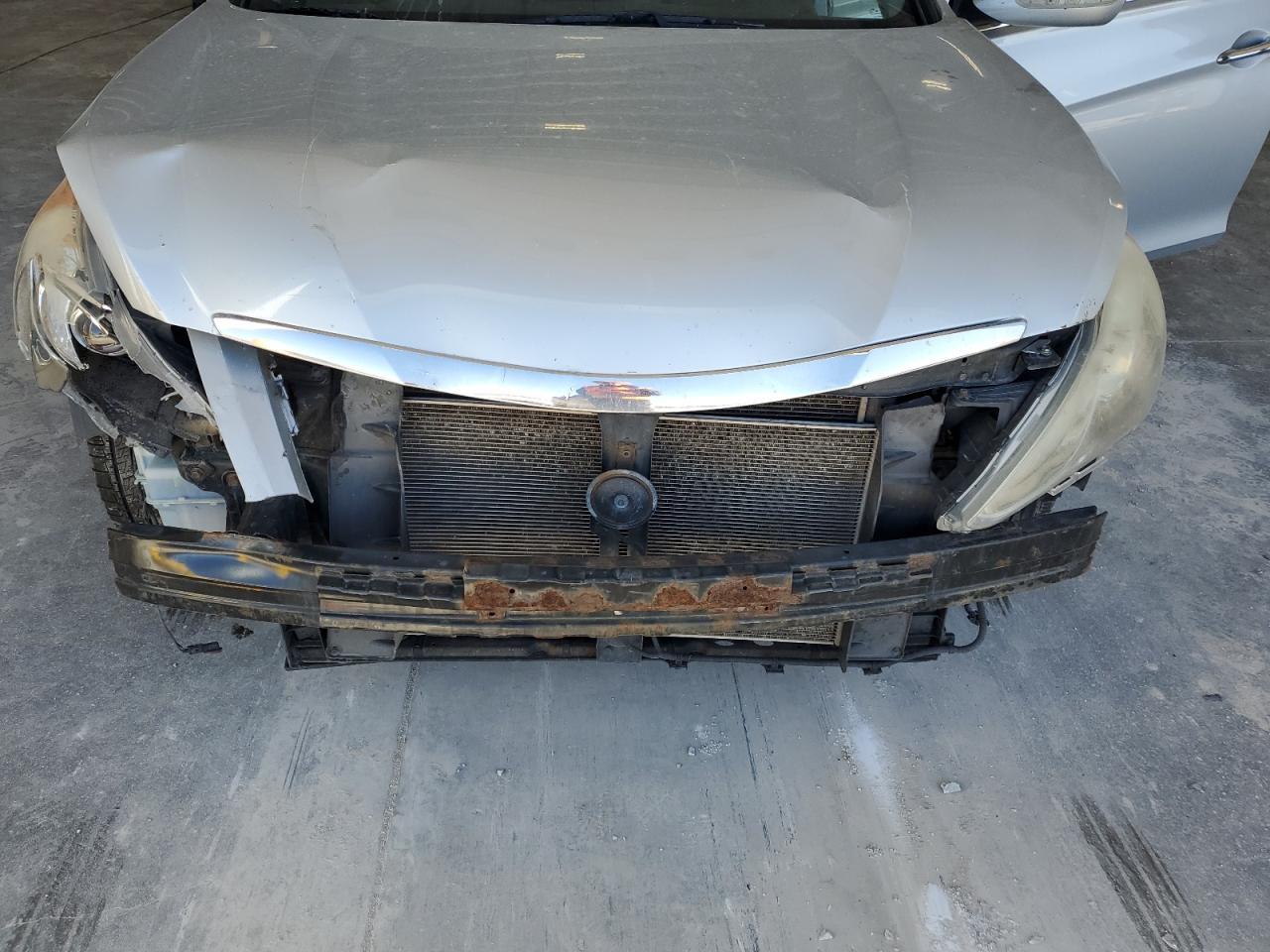 2011 HYUNDAI SONATA