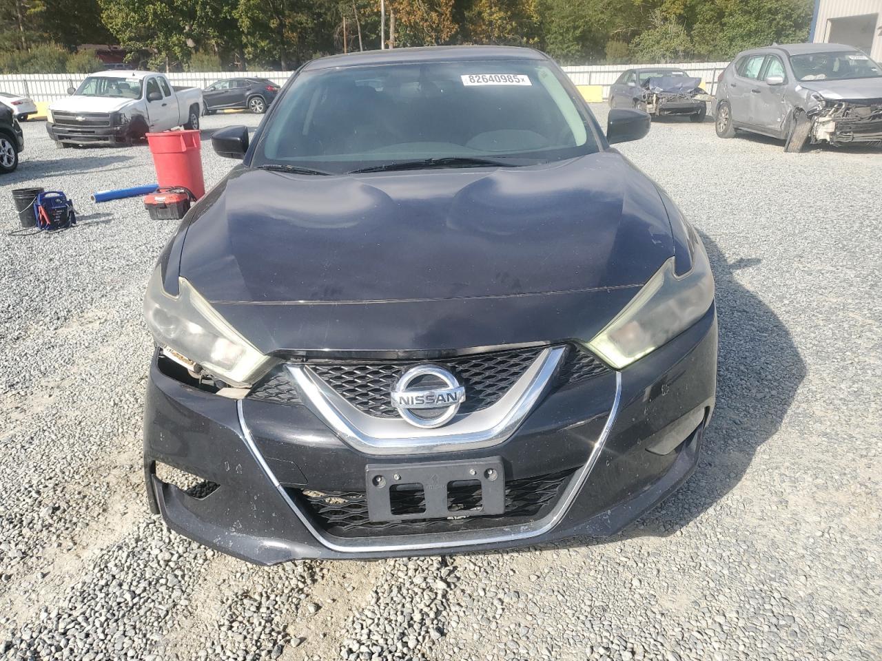 2017 NISSAN Maxima