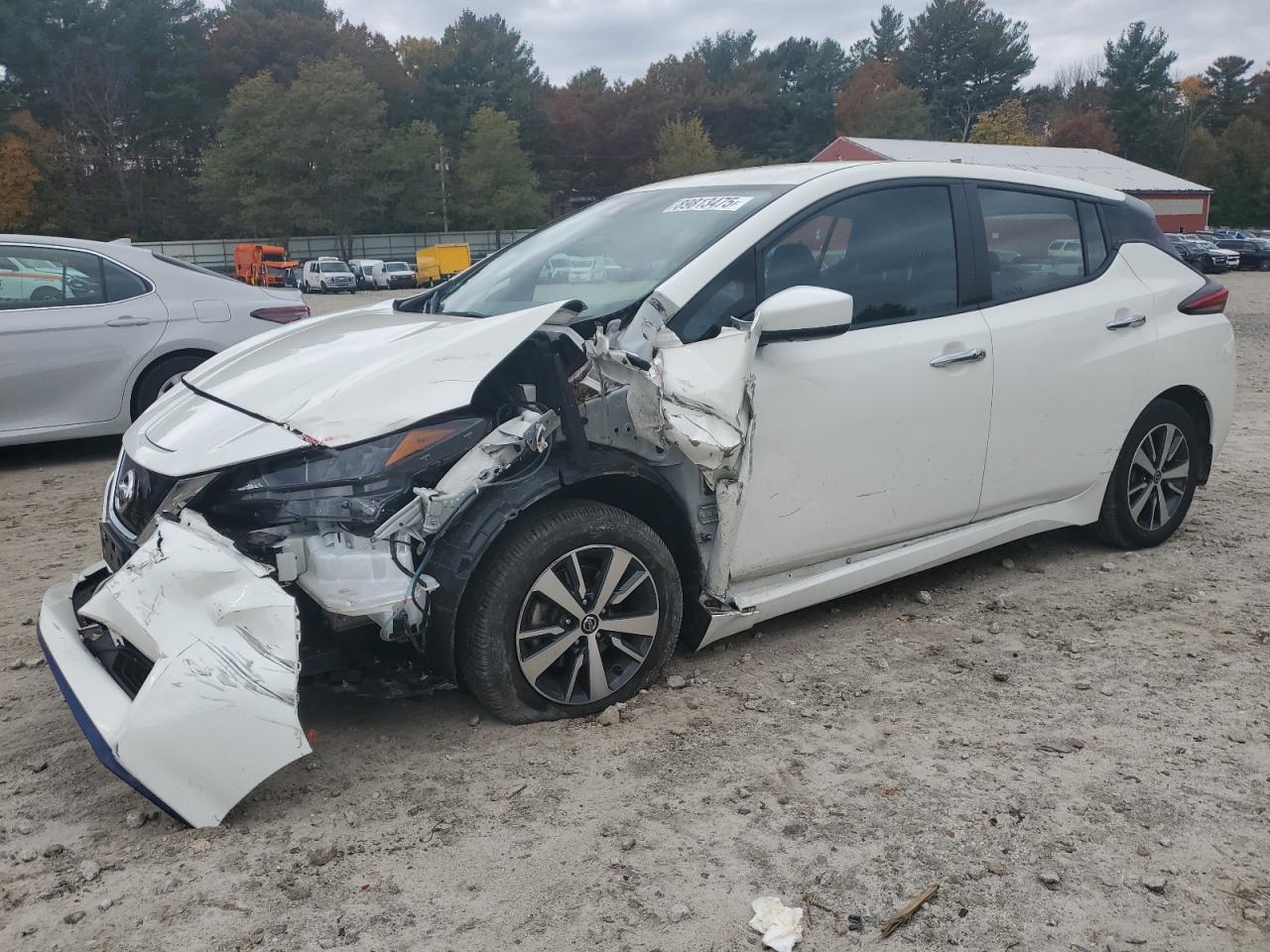 2022 NISSAN LEAF
