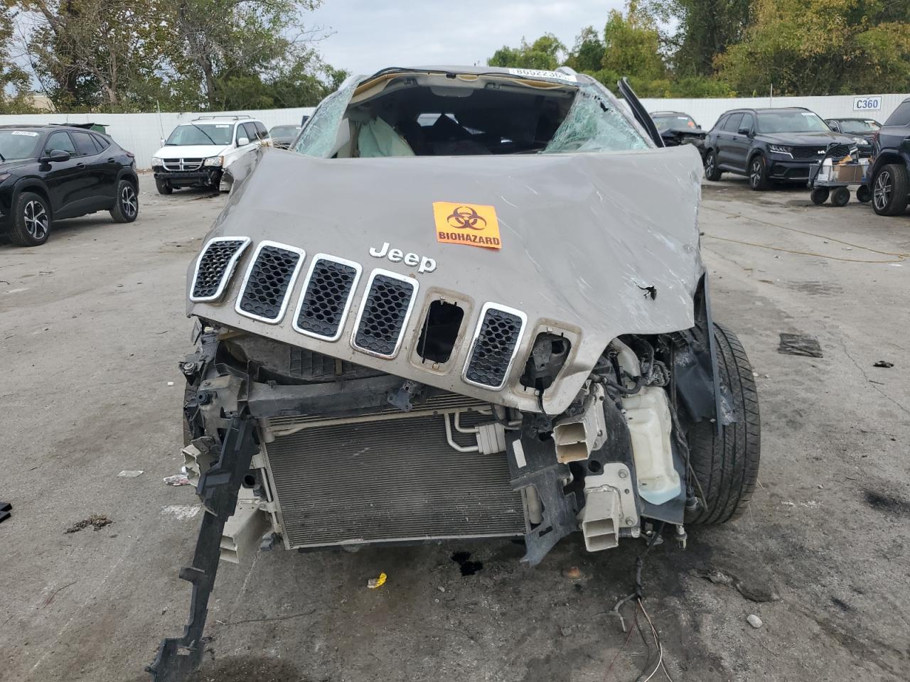 2019 JEEP CHEROKEE