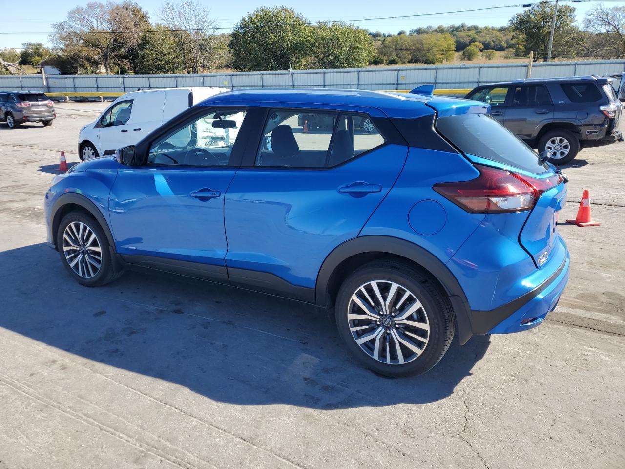 2022 NISSAN KICKS