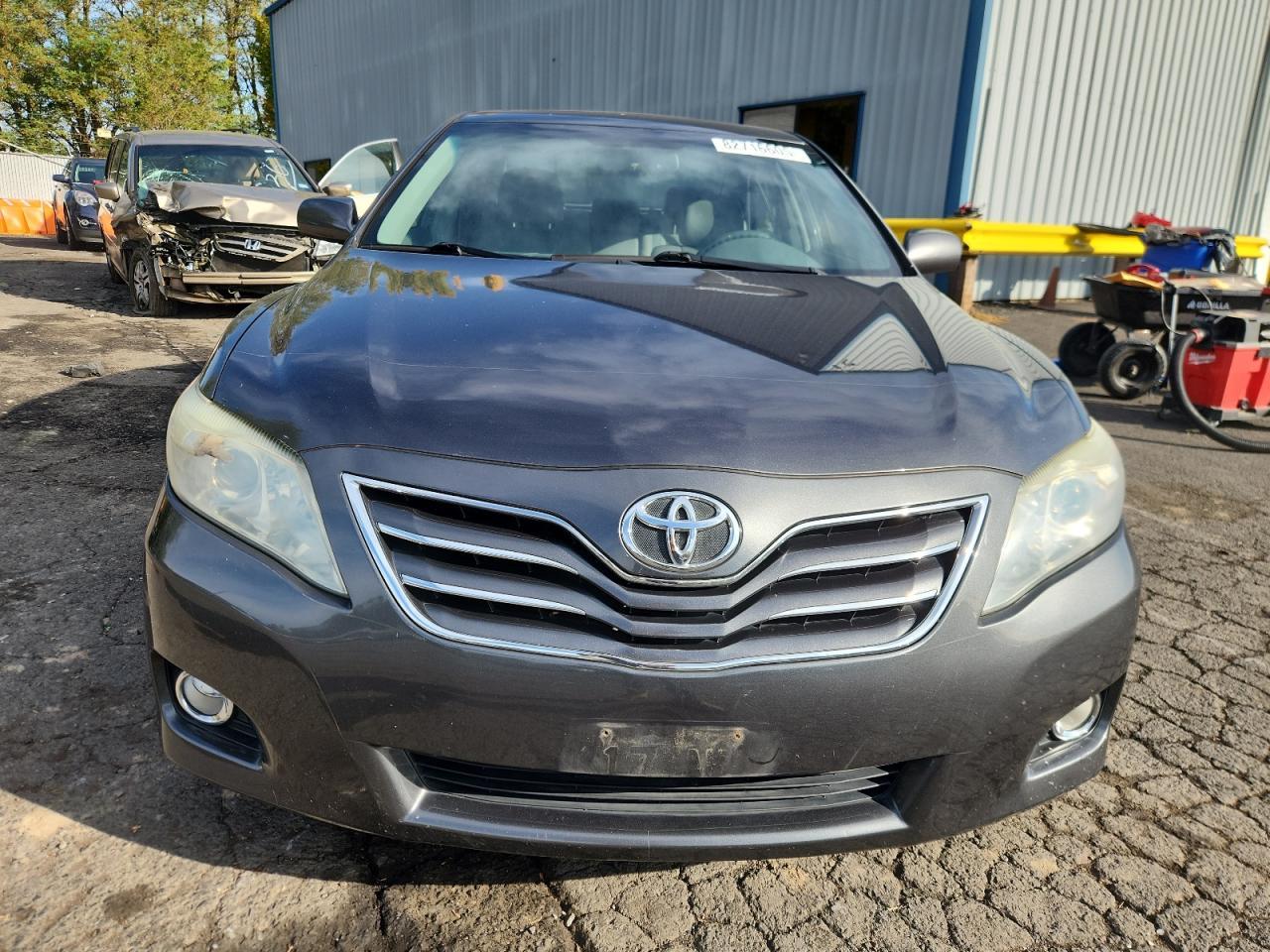 2011 TOYOTA CAMRY