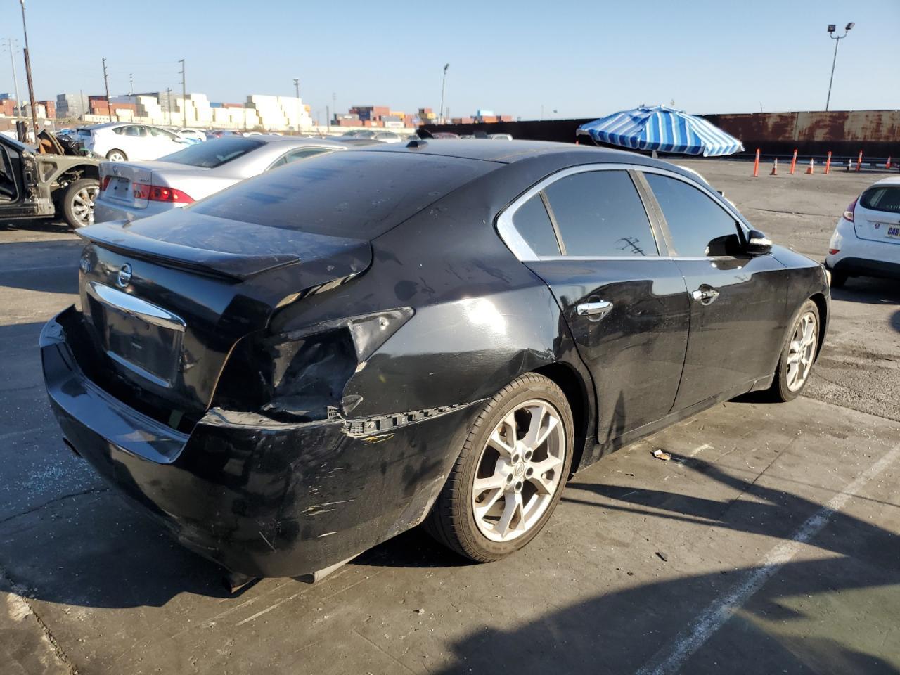 2014 NISSAN Maxima
