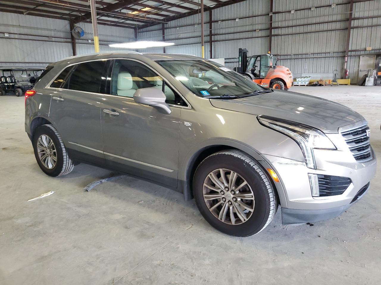 2018 CADILLAC XT5
