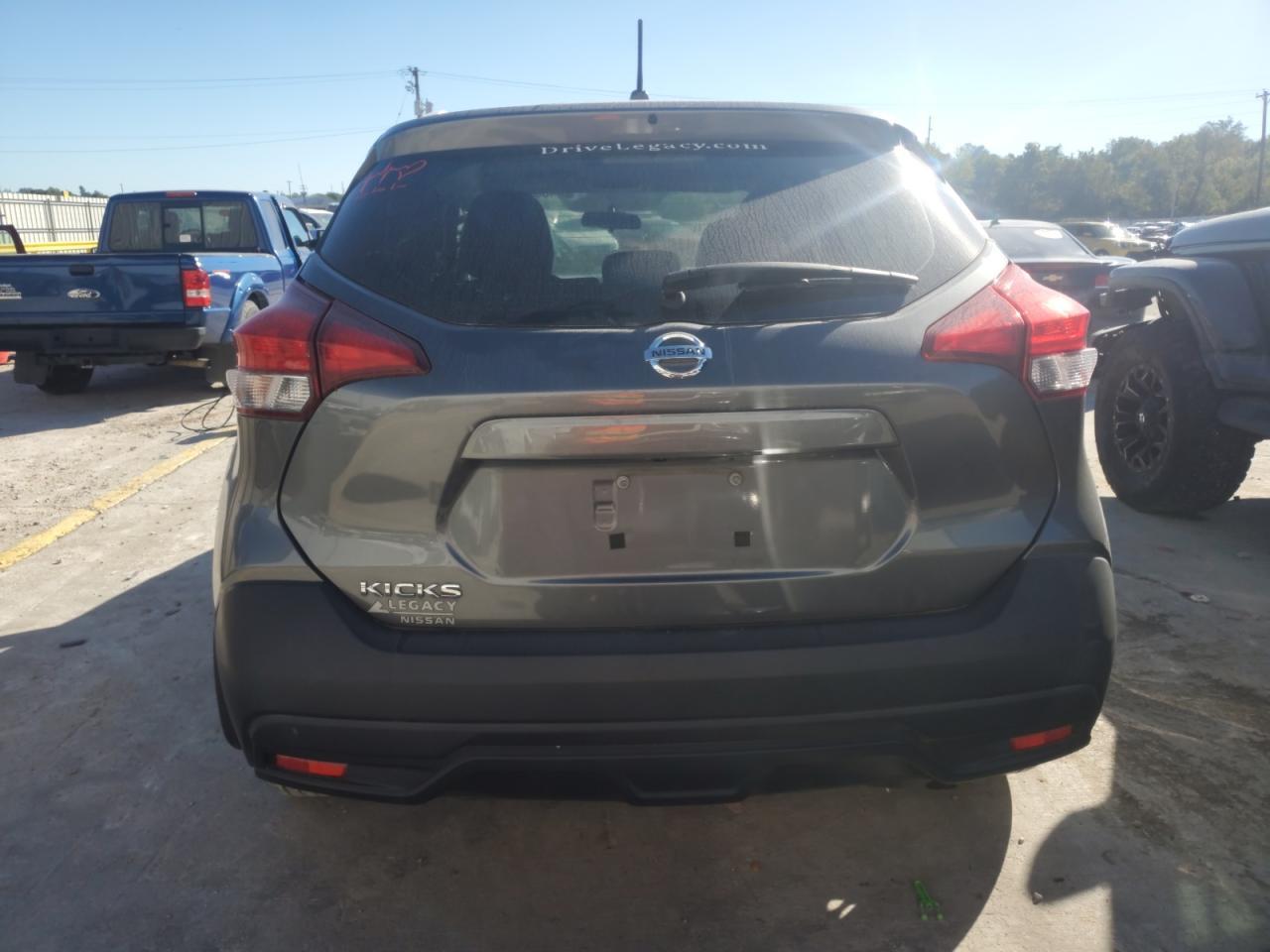 2019 NISSAN KICKS